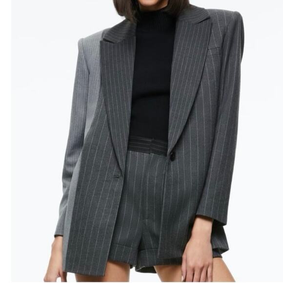 Alice + Olivia Colley Notch Collar Grey Charcoal Pinstripe Boxy Blazer Jacket 4 - Picture 1 of 16